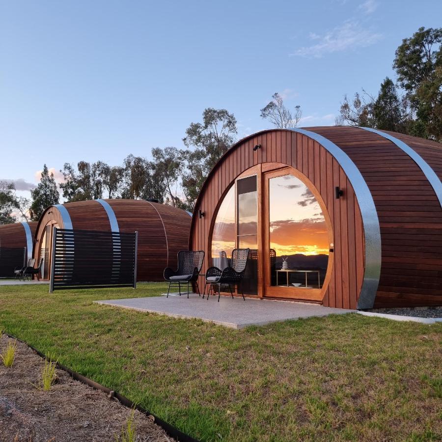 Barrel View Luxury Cabins Ballandean Extérieur photo