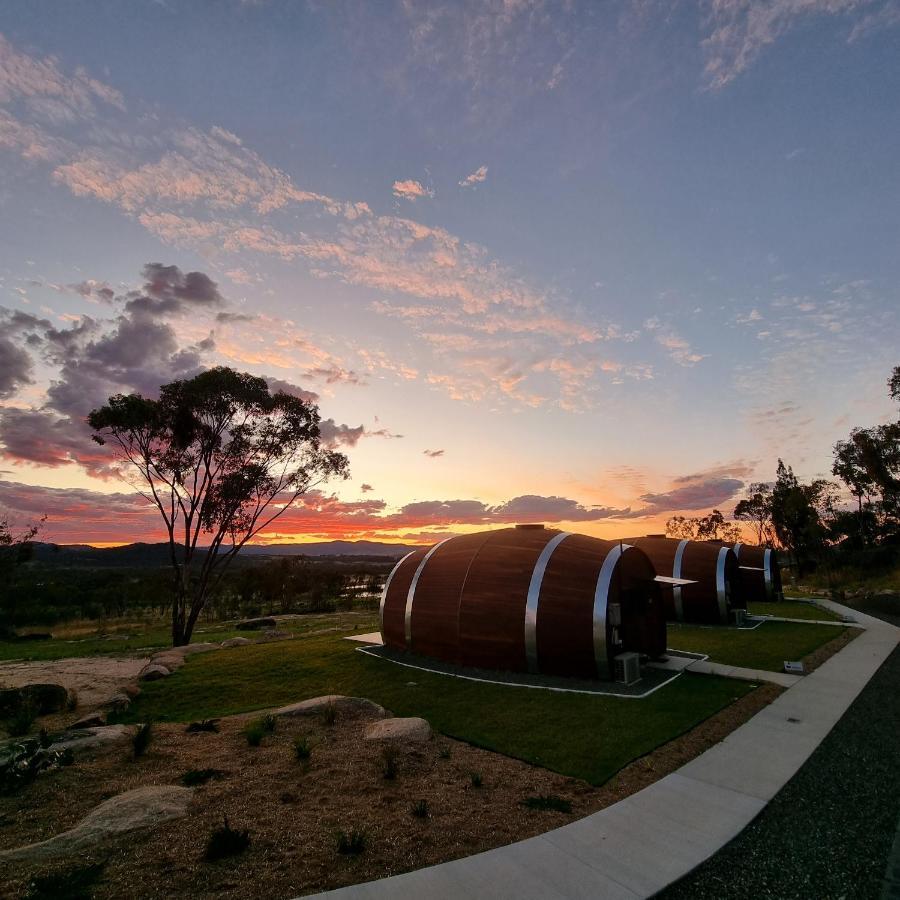 Barrel View Luxury Cabins Ballandean Extérieur photo